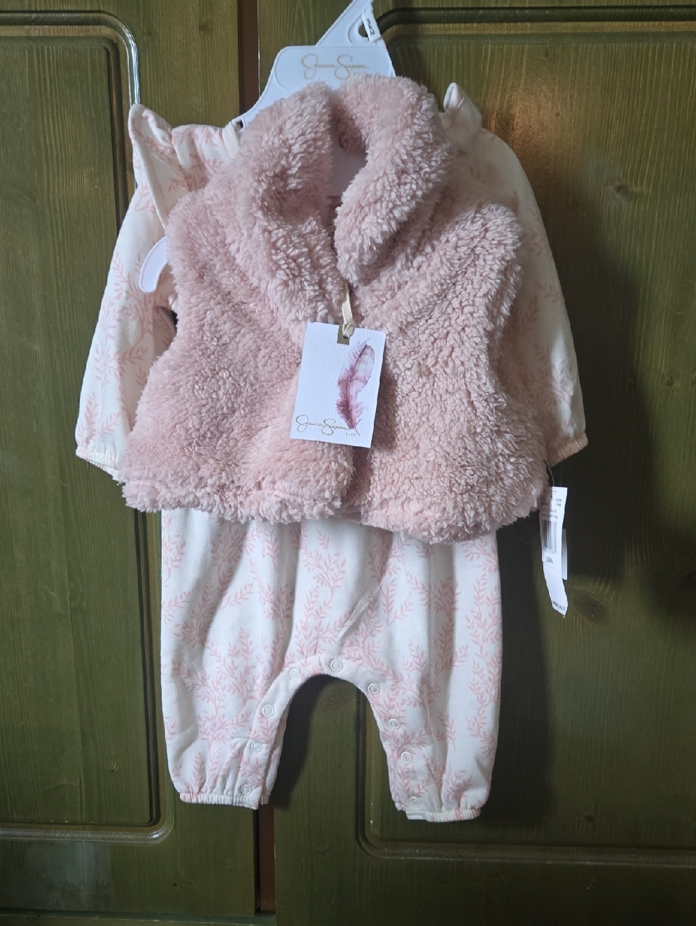 Jessica Simpson Pink 2 piece baby set 3-6 months